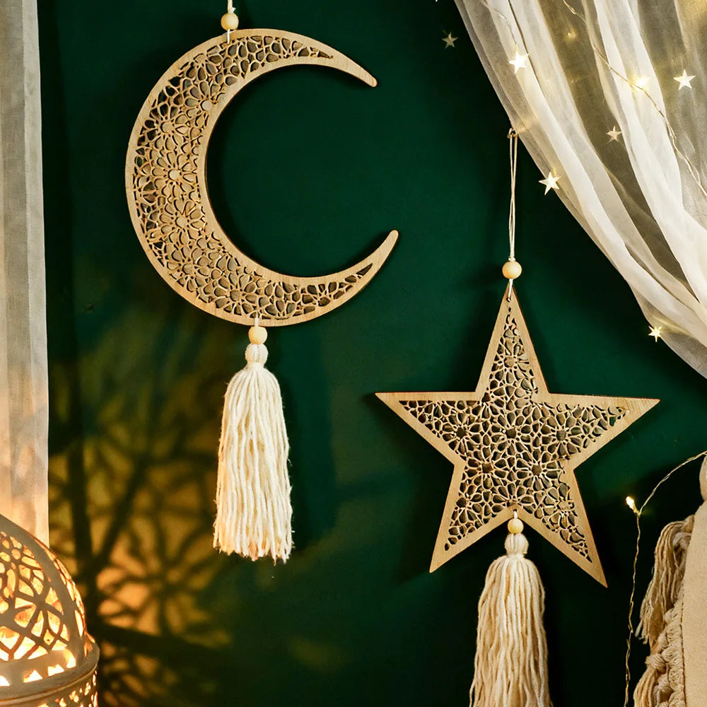 Ramadan-ophæng i træ — halvmåne eller stjerne med kvast
