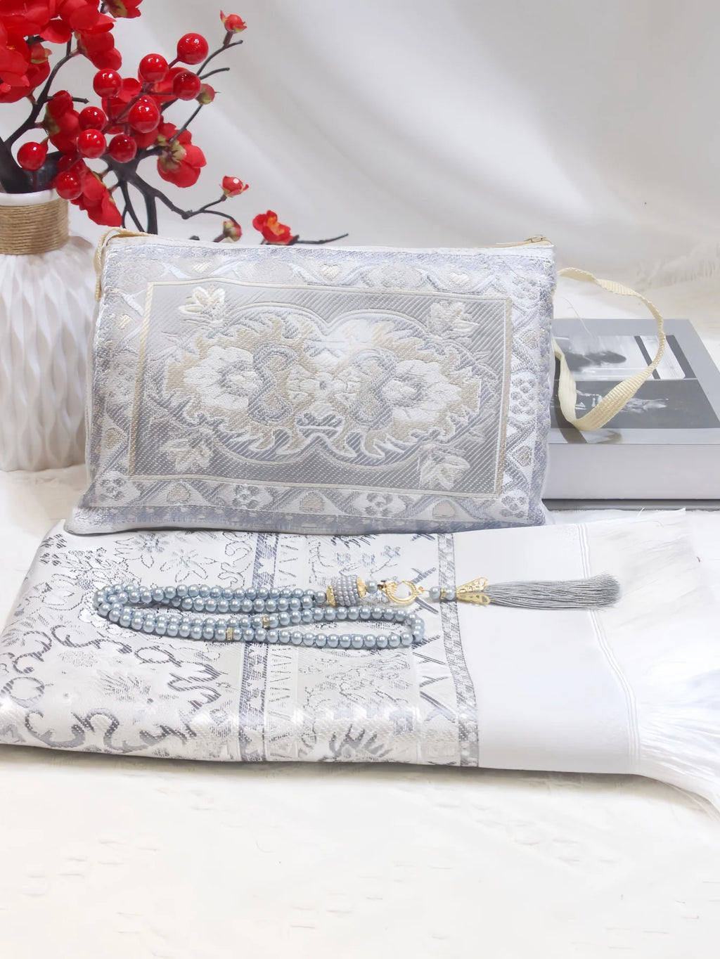 Prayer Mat Gift Set with Tasbih & Travel Bag — 70 × 110 cm