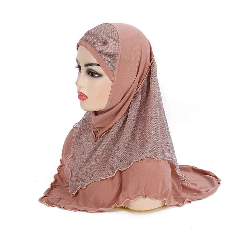 Amira Prayer Hijab — Pull-On, 70 × 60 cm