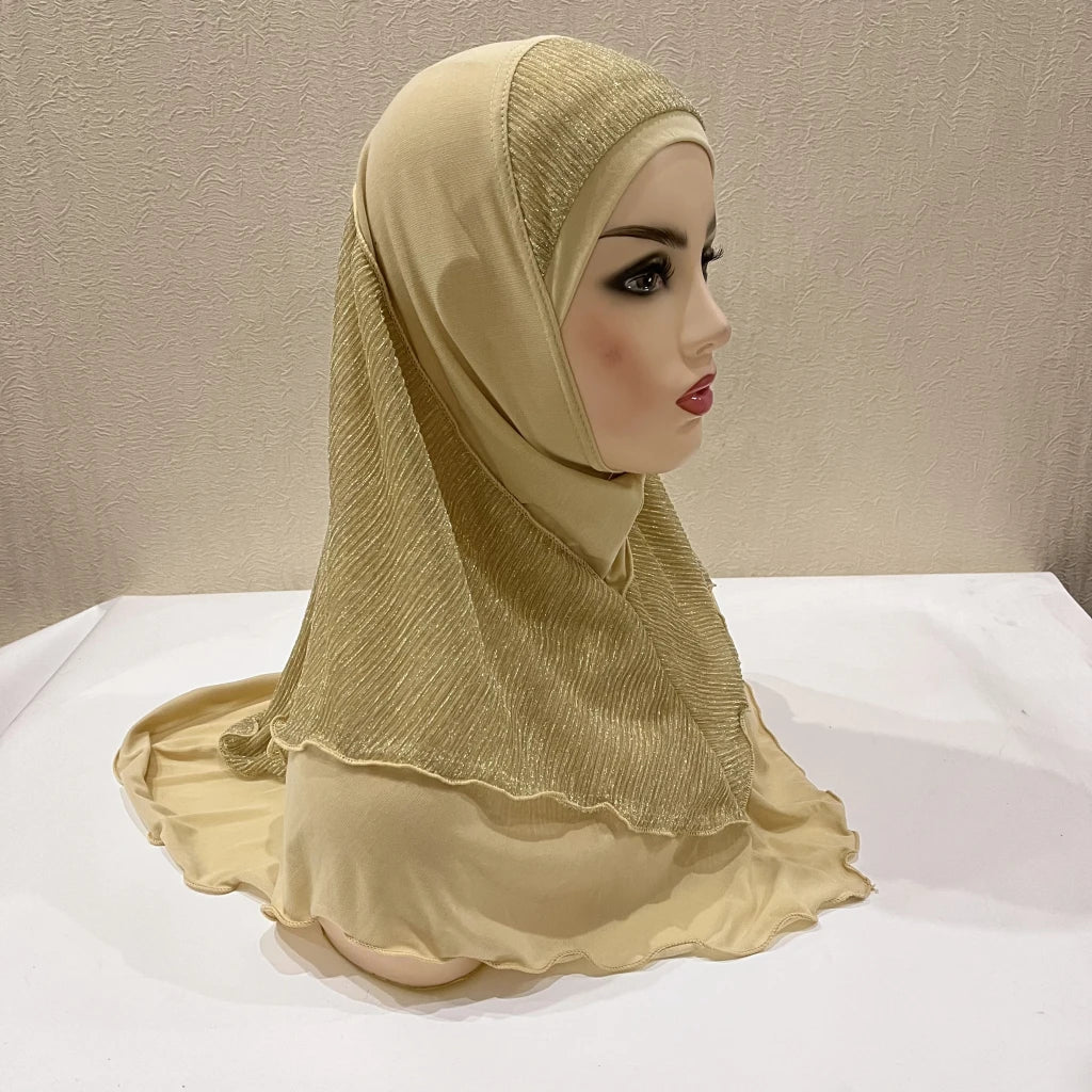 Amira Prayer Hijab — Pull-On, 70 × 60 cm