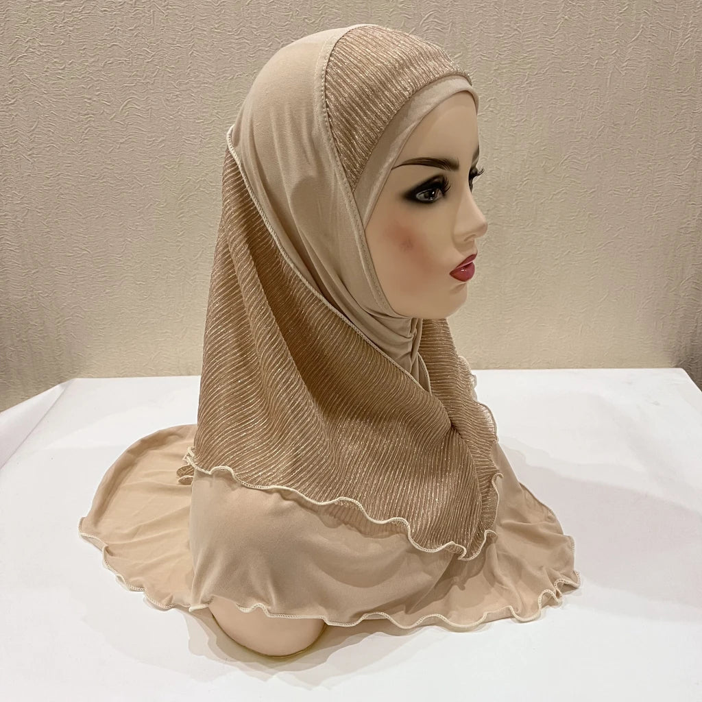 Amira Prayer Hijab — Pull-On, 70 × 60 cm