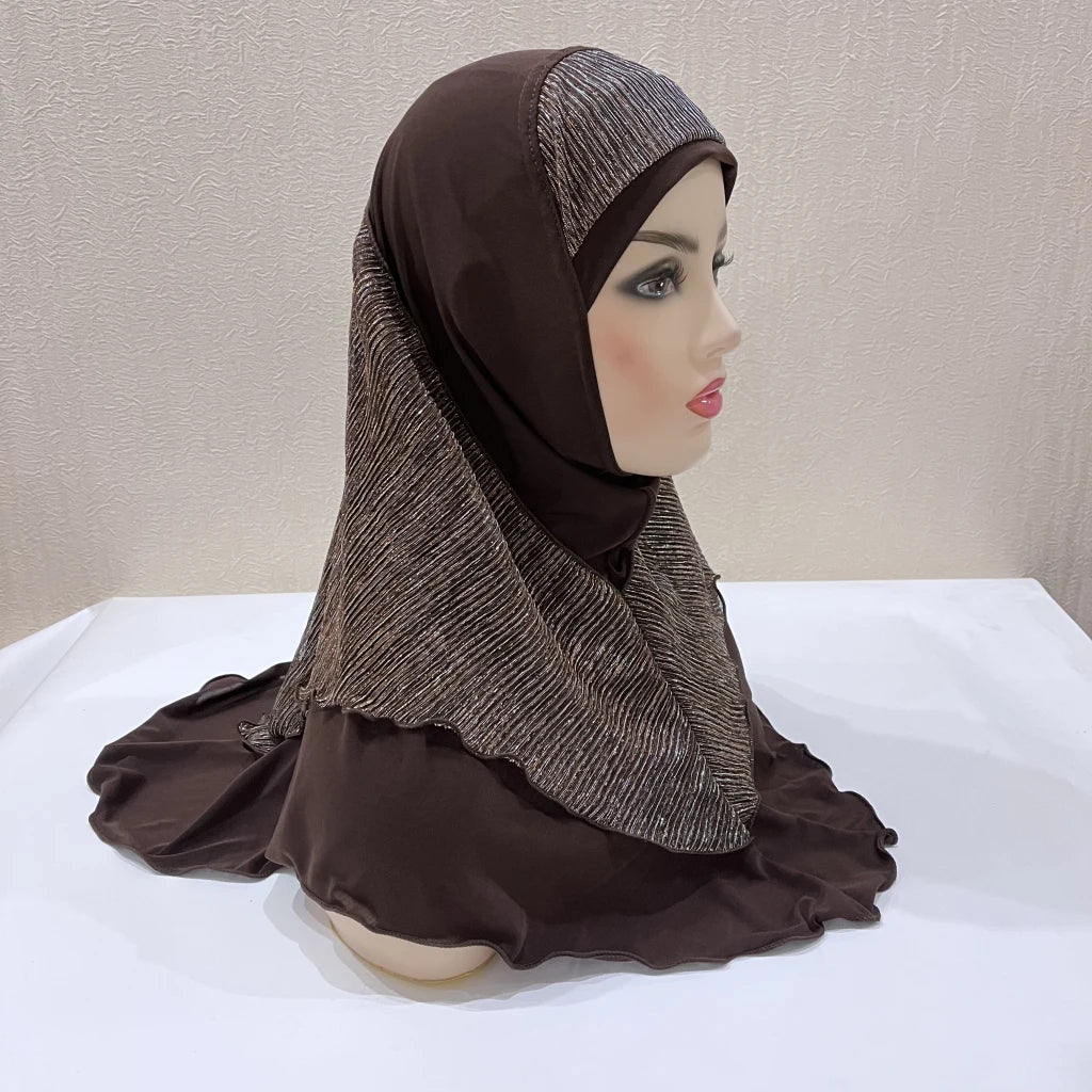 Amira Prayer Hijab — Pull-On, 70 × 60 cm