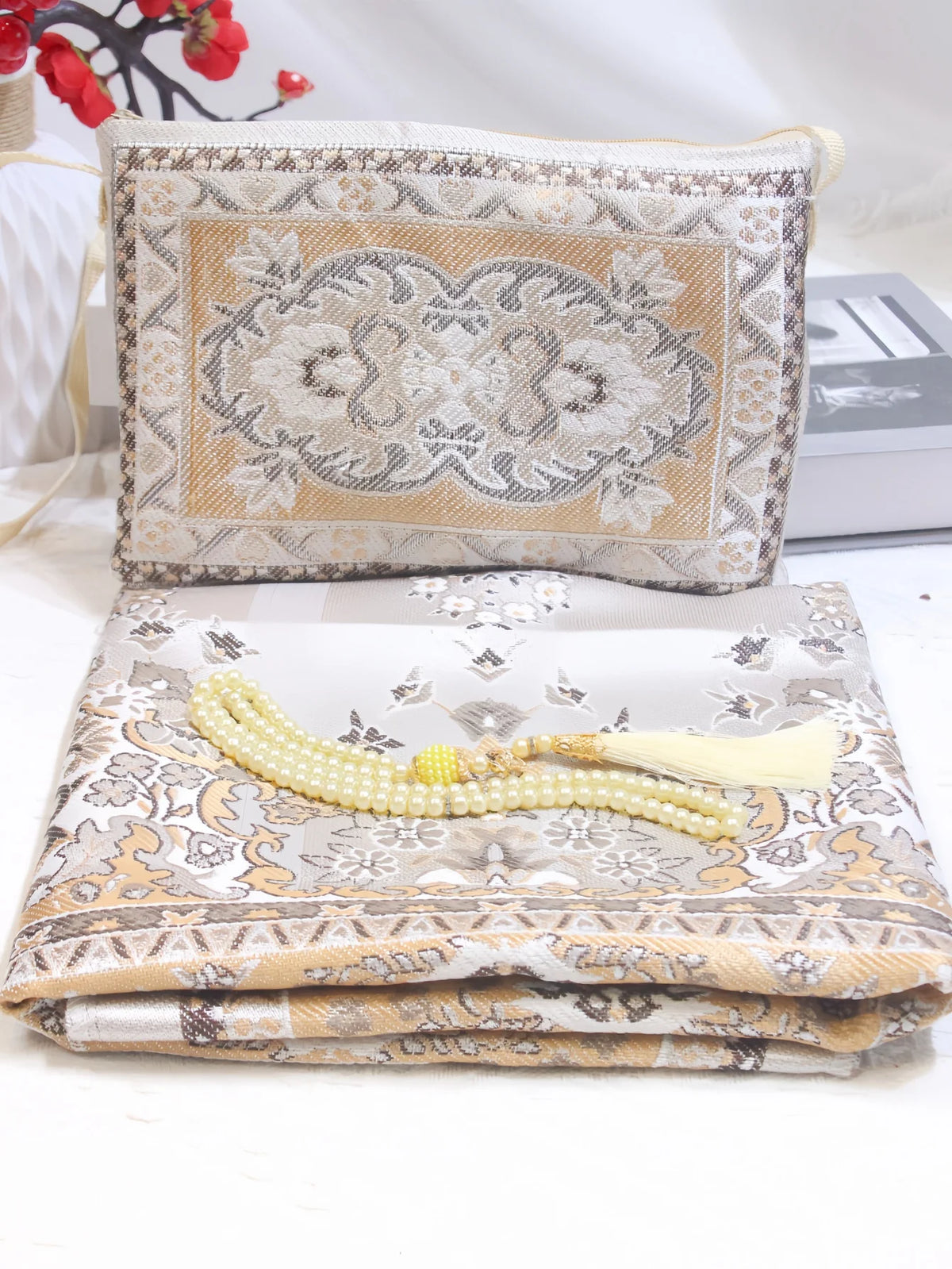 Prayer Mat Gift Set with Tasbih & Travel Bag — 70 × 110 cm