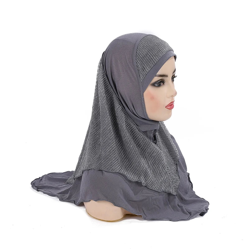 Amira Prayer Hijab — Pull-On, 70 × 60 cm