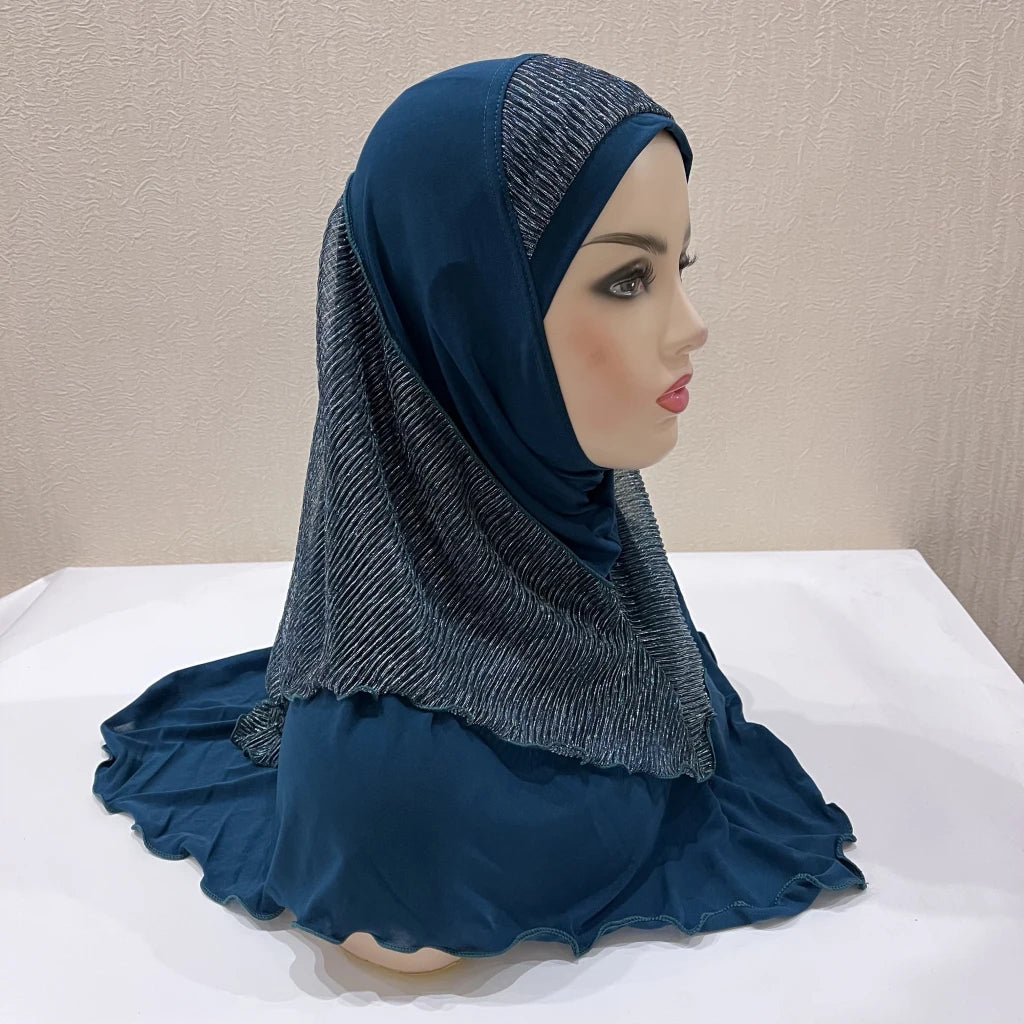 Amira Prayer Hijab — Pull-On, 70 × 60 cm