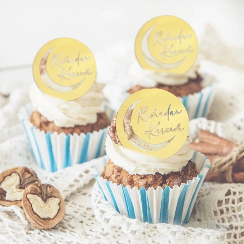 Eid Mubarak kagepynt — guld akryl til kager og cupcakes