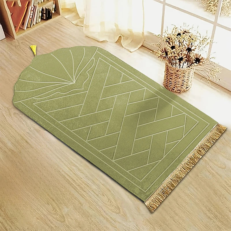 Thick Sponge-Padded Prayer Mat with Tassels — 65 × 110 cm
