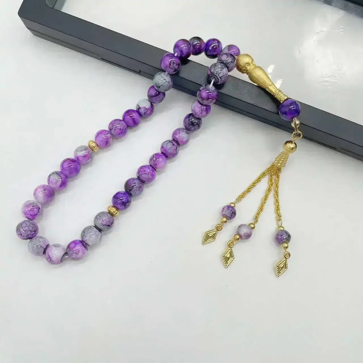Tasbih med glasperler — 33 perler og guldkvast