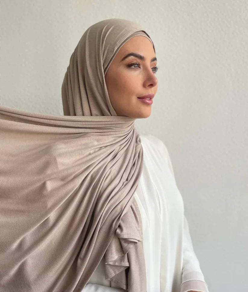 Jersey hijab with matching underscarf – view 2